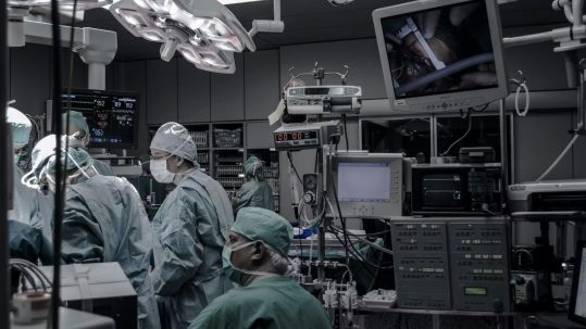 dr kent kuswanto robotic hysterectomy